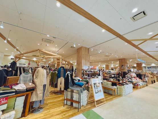 雑貨店　暮らしとモノと。